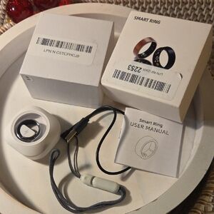 Smart Ring in Black and Silver